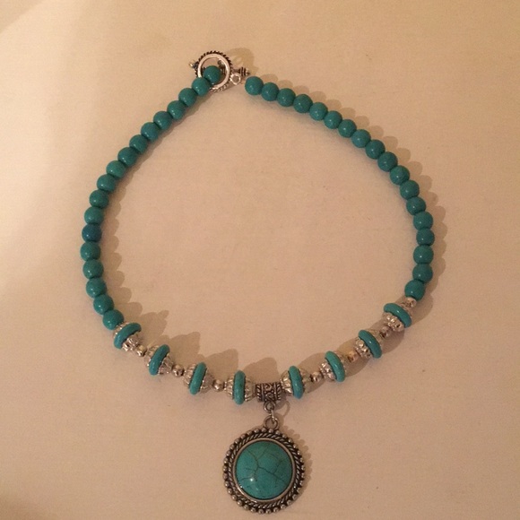 Howlite gemstone necklace. - Picture 3 of 3